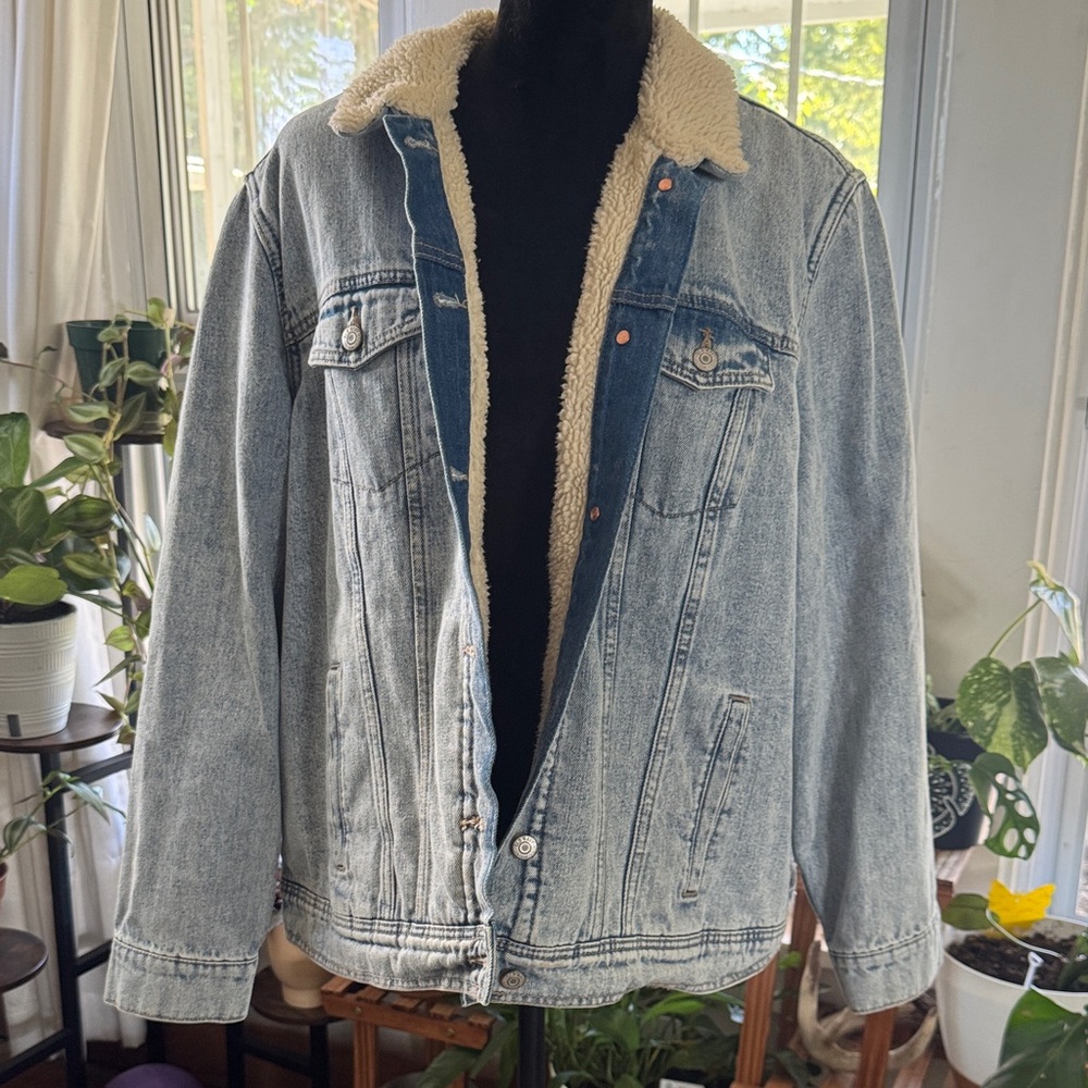 Old Navy Blue Denim Jacket with Cream Sherpa Lining